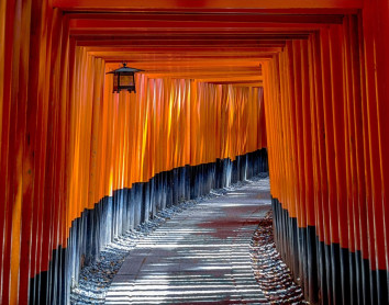 Japon-Couloir de Kytoto Japon Couloir Chemin fushimi inari shrine Kyoto